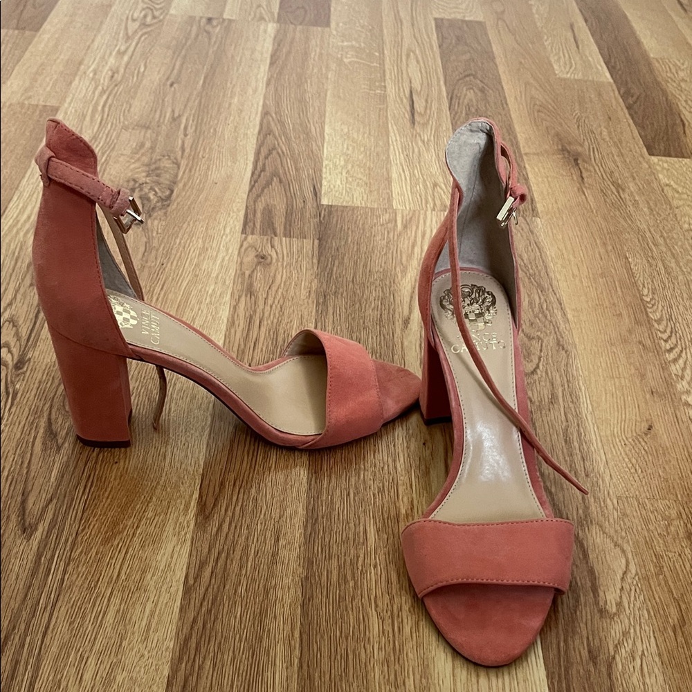 Sam Edelman Coral Block Heel Sandals - NEVER WORN -‎ slight flaw